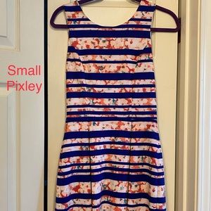 Women’s Small Dress
